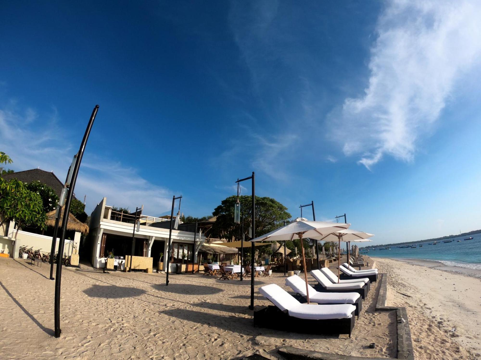Kokomo Resort Джили Трауанган Екстериор снимка